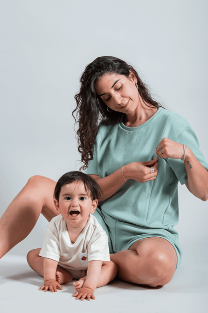 pijama de lactancia verde
