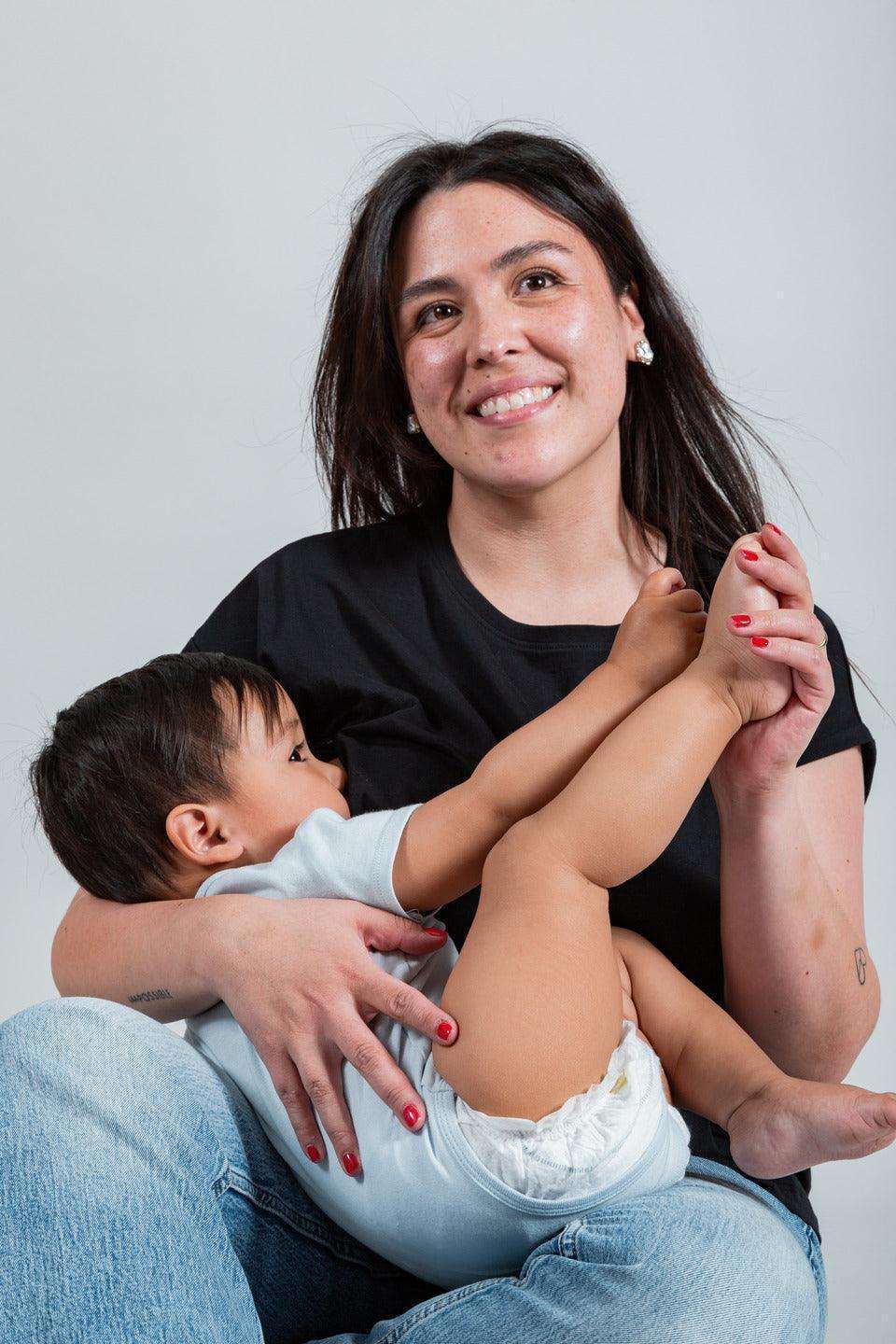 Polera de Lactancia Sahr Negra - Basic - freethemama